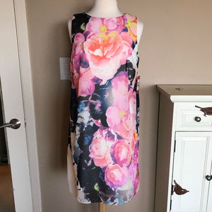 NWT Vince Camuto floral cocktail dress